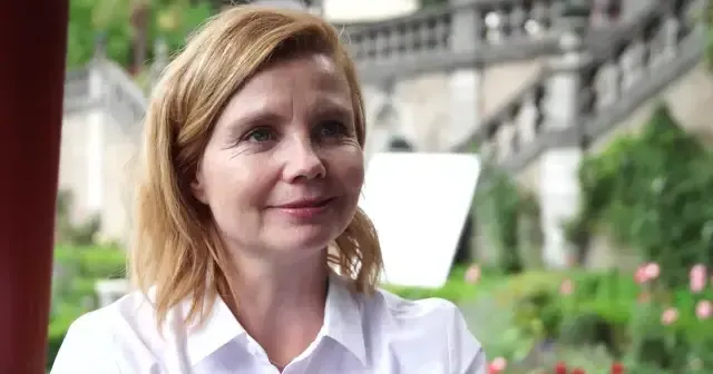 annette frier schlaganfall